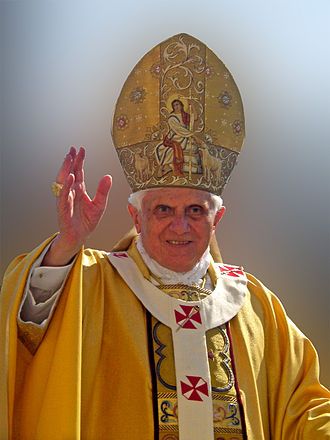 Papa BENEDİCTUS